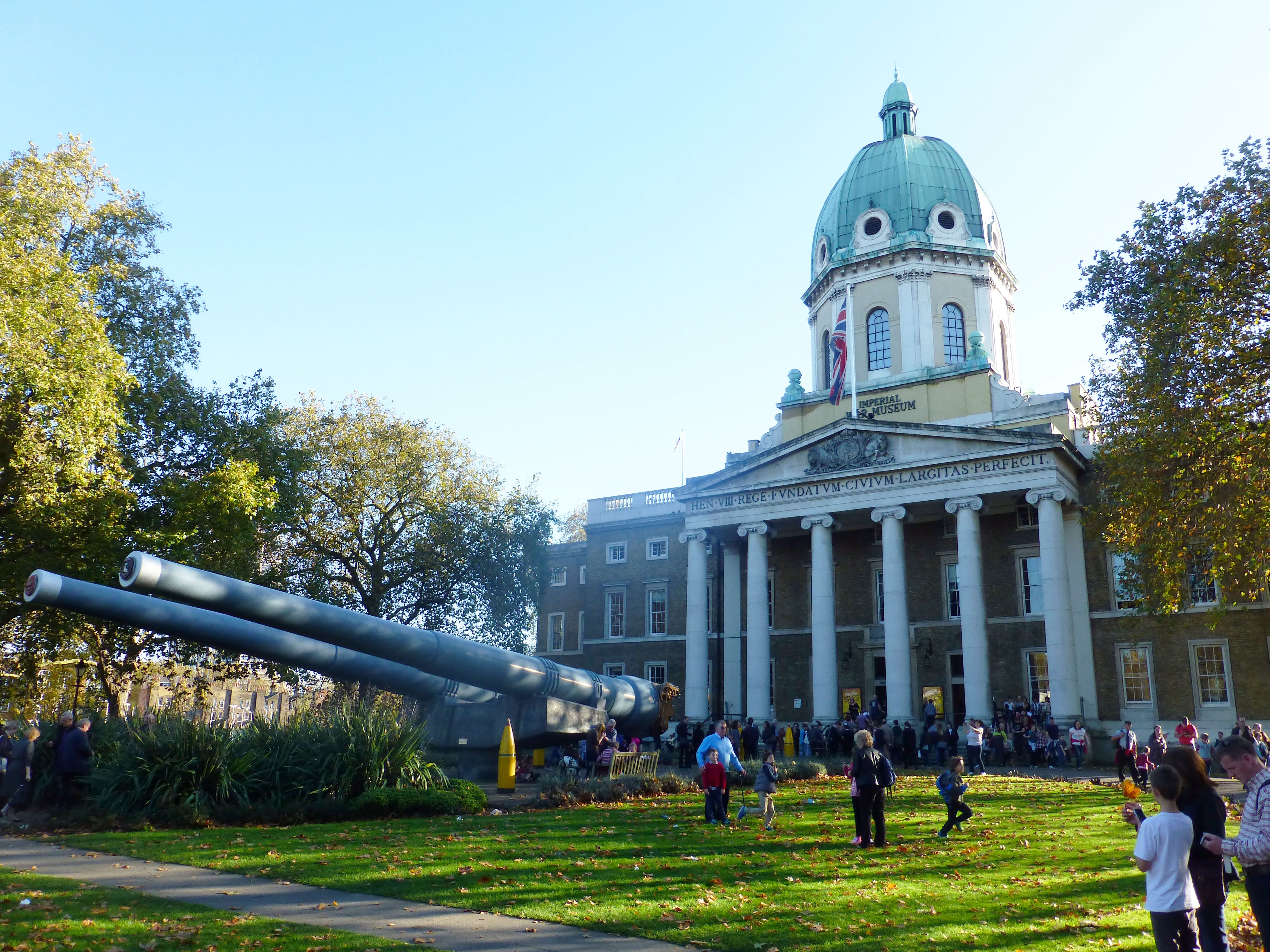 imperial war museum facade